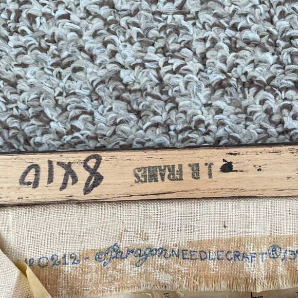 Vtg Paragon Crewel Needlecraft Completed Framed Bunny Flowers MCM Folk Art #0212 - Picture 4 of 6